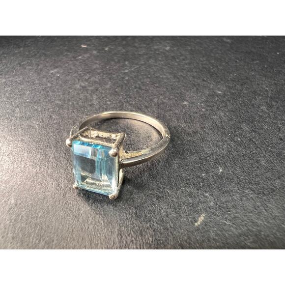 Blue topaz emerald cut sterling silver ring size 7 - Picture 13 of 16